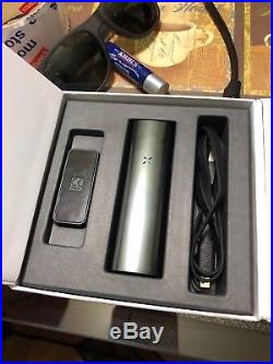 PAX 3 Premium Portable Vape Gloss Black Complete Kit